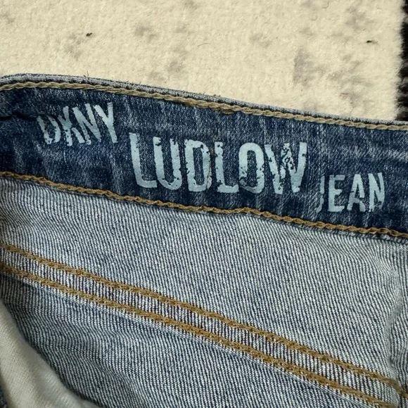 DKNY Jeans with Brown Leather Patch - Picture 4 of 5